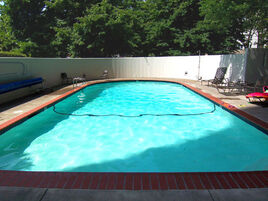 American Plaza Towers outdoor pool